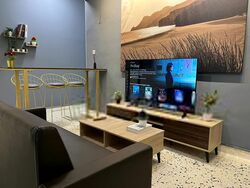 kum-hing-court photo thumbnail #7